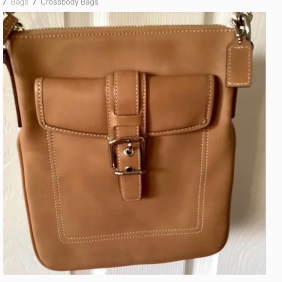 Vintage Coach Leather Crossbody Bag. In Great Condition